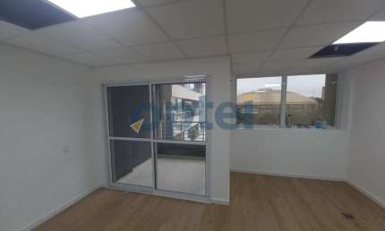 Sala comercial de 37,26 m2, 1 vaga no Condomínio Marco Zero Mix Work no Jardim do Mar, São Bernardo do Campo