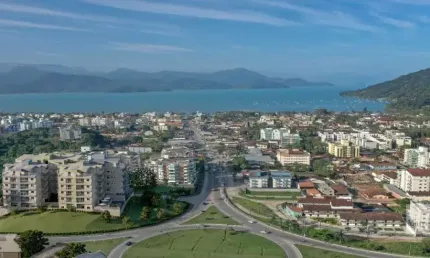 Apartamentos de 02 e 03 dorms no itagua e praia grande em ubatuba - sp