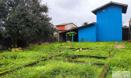 Casa a venda de 02 Quartos no Jardim Carolina em Ubatuba