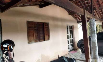 Casa a venda de 03 Quartos sendo 02 Suítes no Pq dos Ministérios em Ubatuba