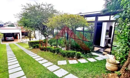 Casa com 3 dorms, Osvaldo Cruz, São Caetano do Sul - R$ 2.5 mi, Cod: 2306