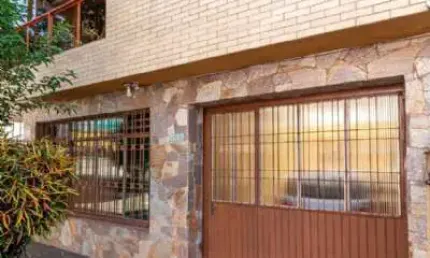 Casa com 4 quartos à venda no Rio Branco, Porto Alegre 