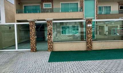 Sobrado em Iguaçu, Araucária: 2 Dorms, 244m² por R$2.250.000