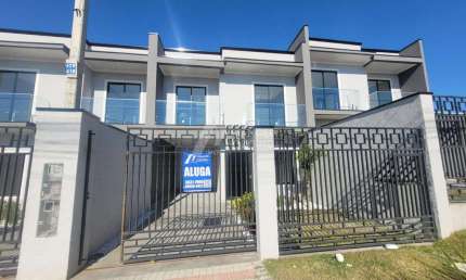 Sobrado para Alugar em Capela Velha, Araucária, 3 Quartos, 106m²
