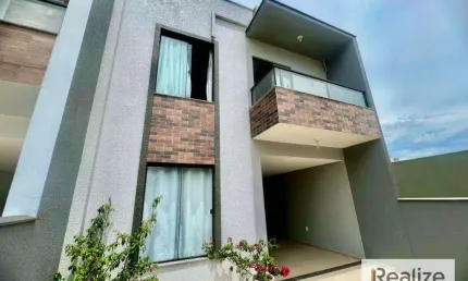 Sobrado com 3 dormitórios à venda, 132 m² - Itacolomi - Balneário Piçarras/SC