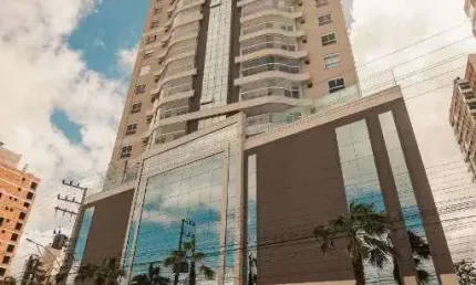 Apartamento Alto Padrão Frente Mar em Balneário Piçarras: Exclusividade no Litoral Catarinense