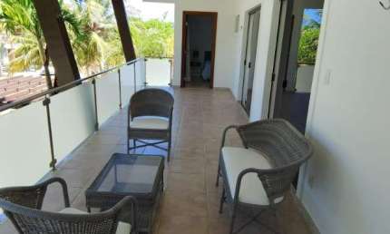 Casa em condomínio fechado com 4 quartos para alugar na Praia De Busca Vida
