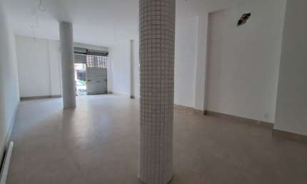 Ponto comercial com 1 sala para alugar no Dois de Julho, Salvador 