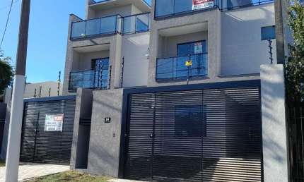 Sobrado triplex novo, 125 m2 , 2 vagas no Boa Vista
