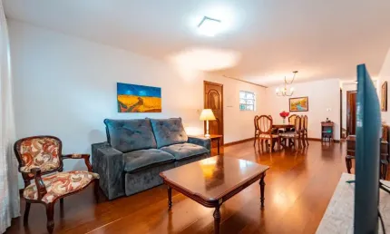 Espetacular casa tipo para venda com 3 quartos, sendo 1 suíte, 160m²