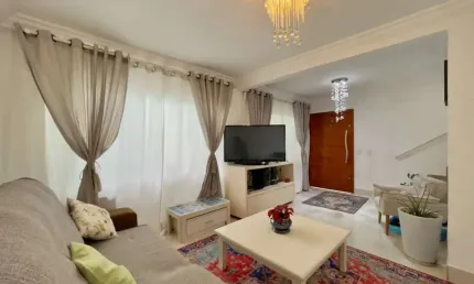 Versátil sobrado para venda em Vila Marari com 3 quartos, sendo 1 suíte, 125m²
