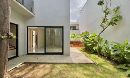 Casa no condomínio Condomínio Villa Suíça para venda com 4 quartos, sendo 4 suítes, 335m²