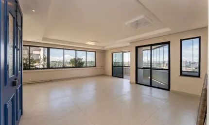 Agradável apartamento tipo para venda em Vila Alexandria com 3 quartos, sendo 1 suíte, 180m²