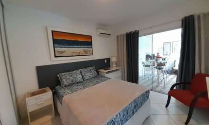 Casa 4 dormitórios ou + para Venda em Florianópolis, Jurerê, 4 dormitórios, 4 suítes, 5 banheiros, 3 vagas