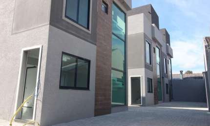 Sobrado com 97,53m² 3 quartos, à venda, no bairro Uberaba em Curitiba