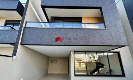 Sobrado com 206,44m² 3 quartos, à venda, no bairro São Pedro em São José dos Pinhais