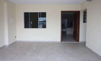 Sobrado com 180m² 4 quartos, à venda, no bairro Atuba em Pinhais