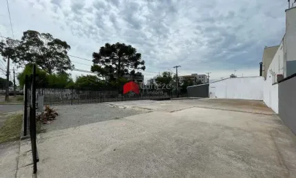 Oportunidade para Investidores! Terreno à venda de esquina no Centro
