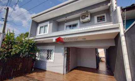 Sobrado com 200m² 4 quartos, à venda, no bairro Colônia Rio Grande em São José dos Pinhais