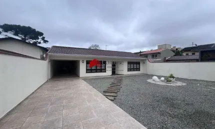 Casa com 156m² 5 quartos, à venda, no bairro Bom Jesus em São José dos Pinhais