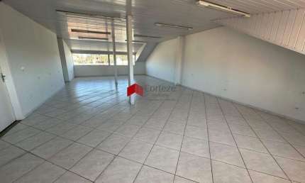 Sala / Conjunto com 99,6m² , para aluguel, no bairro Centro em São José dos Pinhais
