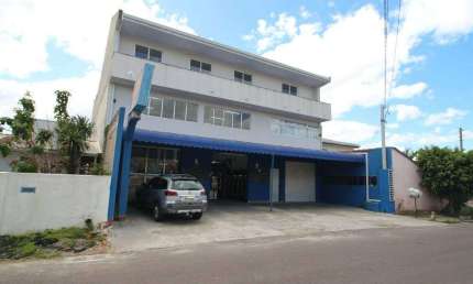 Prédio com 392m² 3 quartos, à venda, no bairro Ipê em São José dos Pinhais