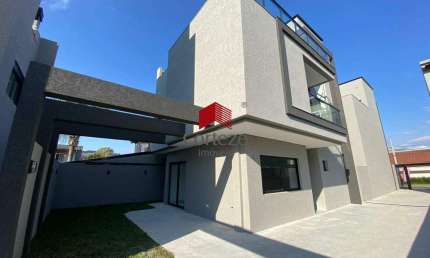 Sobrado em condomínio com 150m² 3 quartos, à venda, no bairro Hauer em Curitiba