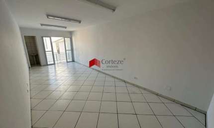 Sala / Conjunto com 23,37m² , para aluguel, no bairro Centro em São José dos Pinhais
