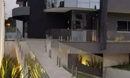 Sobrado com 751m² 4 quartos, à venda, no bairro Jardim Social em Curitiba