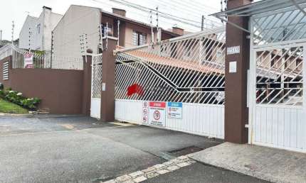 Sobrado em condomínio com 74,14m² 3 quartos, à venda, no bairro Boqueirão em Curitiba