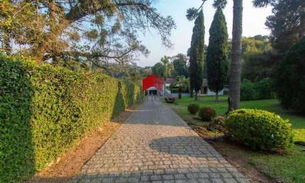 Casa com 490m² 4 quartos, à venda, no bairro Vista Alegre em Curitiba