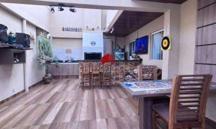 Sobrado com 161,8m² 3 quartos, à venda, no bairro Afonso Pena em São José dos Pinhais