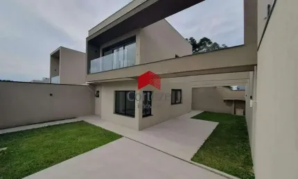 Sobrado com 145m² 3 quartos, à venda, no bairro Uberaba em Curitiba