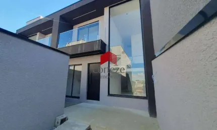 Sobrado em condomínio com 110m² 3 quartos, à venda, no bairro Xaxim em Curitiba