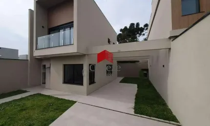 Sobrado com 145m² 3 quartos, à venda, no bairro Uberaba em Curitiba
