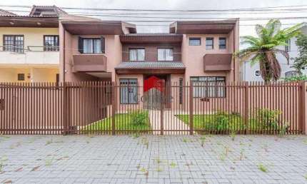 Sobrado com 288m² 4 quartos, à venda, no bairro São Lourenço em Curitiba