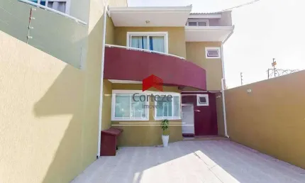 Sobrado com 170m² 3 quartos, à venda, no bairro Uberaba em Curitiba