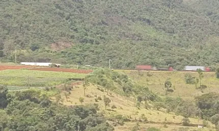 Chácara com vista deslumbrante para as montanhas! aproveite esta oportunidade única: chácara com preço acessível, excelente localização e cercada pela natureza!