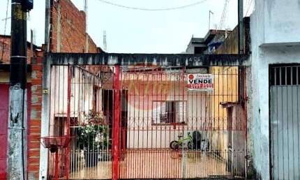 Casa Térrea para Venda em São Paulo, Jardim Nazareth, 2 dormitórios, 1 banheiro, 2 vagas