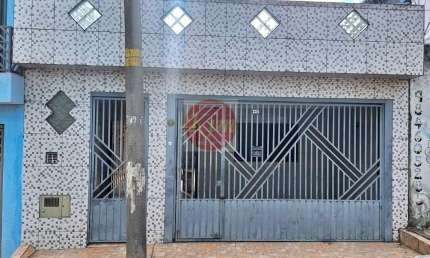 Casa Térrea para Venda em São Paulo, Vila Itaim, 2 dormitórios, 2 banheiros, 2 vagas