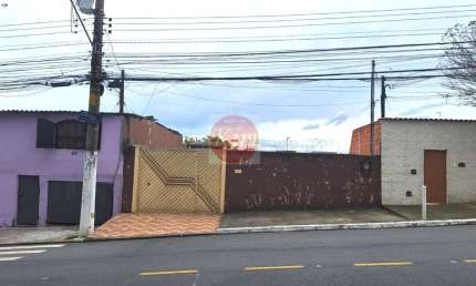 Casa Térrea para Venda em São Paulo, Jardim São Luís (Zona Leste), 3 dormitórios, 1 suíte, 3 banheiros, 4 vagas
