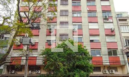Corretor vende apartamento de JK próximo a República