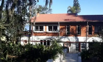 Casa com 4 quartos à venda na Rua Acácias, 405, Ponta Grossa, Porto Alegre