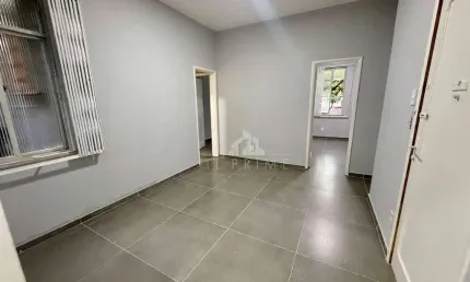Apartamento 2 Quartos Tipo Garden para Aluguel no Bairro das Laranjeiras, Rio de Janeiro