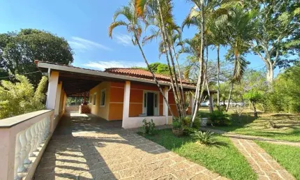 Chácara com 3 dormitórios à venda, 1090 m² por R$ 830.000 - Condomínio Zuleika Jabour - Salto/SP