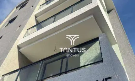 Seu novo lar te espera com sol da tarde e piso novinho!
