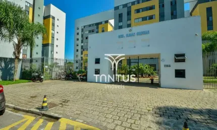 Apartamento com 2 dormitórios à venda, 68 m² por R$ 430.000,00 - Centro - Pinhais/PR