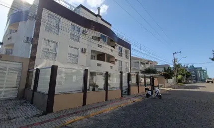 Excelente Custo-Benefício na Praia de Bombas – 300m do Mar!