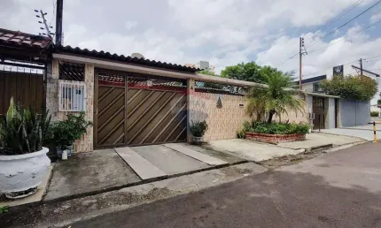 Casa com 3 quartos à venda no Parque 10 de Novembro, Manaus 