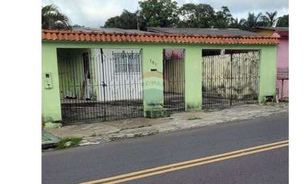 Casa em um terreno de 250m² com 3 dormitórios à venda